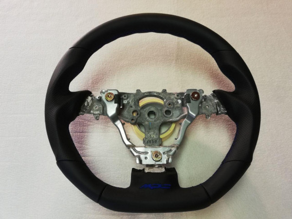 Lederlenkrad für Mazda 6 2002-07 Neu Beziehen Lenkrad Umformen Abflachen Logo