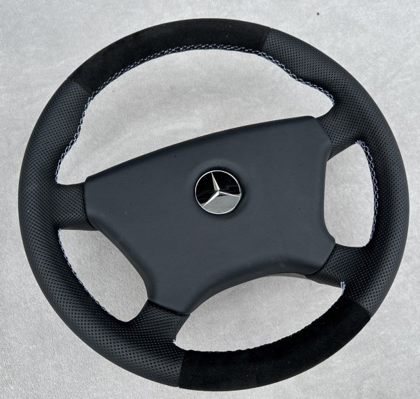 Lenkrad für Mercedes neu beziehen Leder/Alcantara mit Daumenauflagen Prallplatte