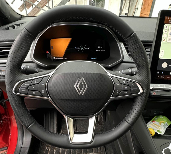 Lenkrad neu beziehen für Renault Clio Captur Symbioz Arkana -Farben wählbar