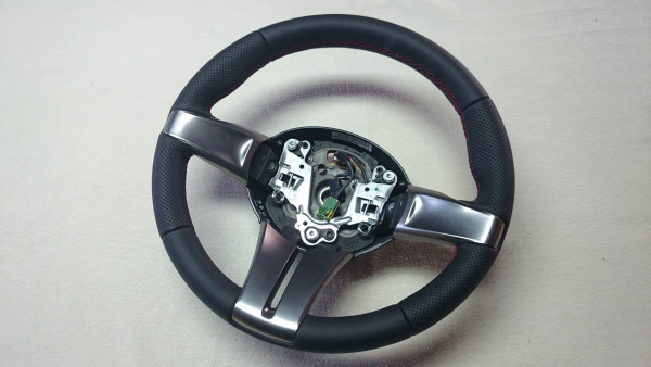 Lenkrad Lederlenkrad für BMW Z4 E85 E86 2002-2008 Neu Beziehen Dicker Aufpolster